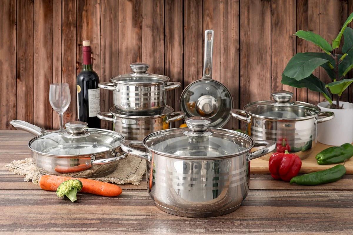 Swiss Pro + Pannenset - 12 Delig - RVS - Roestvrijstalen Kookgerei 18/10 2 Swiss Pro + Pannenset - 12 Delig - RVS - Roestvrijstalen Kookgerei 18/10 - Afbeelding 2