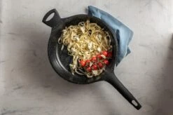 Sola Hapjespan Fair Cooking - Ø 28 Cm - Zwart/wit - Aluminium - Antiaanbaklaag -Keuken Pot Winkel 1200x799 130