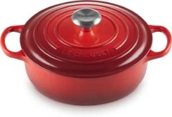 Le Creuset - Gietijzeren - Lage Braadpan - 24cm - Kersenrood -Keuken Pot Winkel 1200x821 5