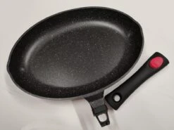 Satoshi Vispan Ø34 CM - Afneembare Handgreep - Marble Coating - Gietaluminium 3 Satoshi Vispan Ø34 CM - Afneembare Handgreep - Marble Coating - Gietaluminium -Keuken Pot Winkel 1200x900 43