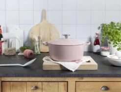 BK Bourgogne Braadpan Ø 24 Cm - Roze - Gietijzer - Inductie 7 BK Bourgogne Braadpan Ø 24 Cm - Roze - Gietijzer - Inductie -Keuken Pot Winkel 1200x912 1