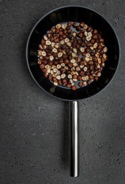 Combekk Koekenpan Ceramic Pro - Koekenpan - Anti-aanbak - Keramisch - Roestvrijstaal - 28cm -Keuken Pot Winkel 818x1200